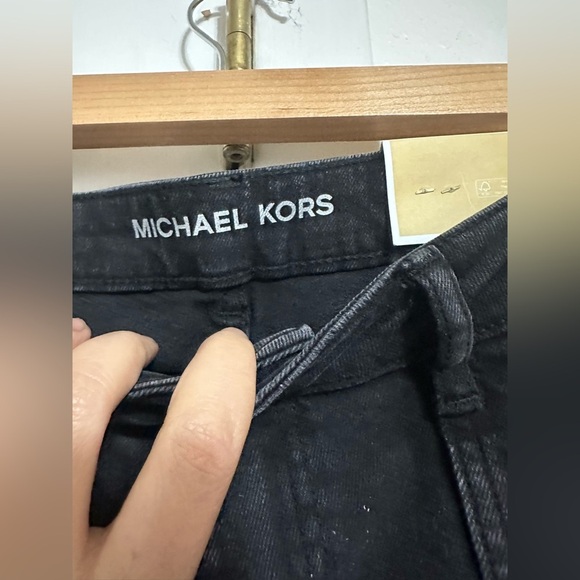 New with tag Michael kors Selma cropped flare jeans 6P - Picture 2 of 9